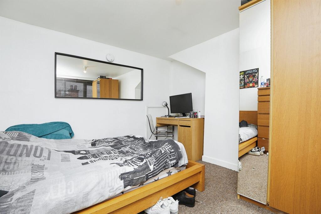 4 Bed house to Rent in California | DE22 3DY - Image 5