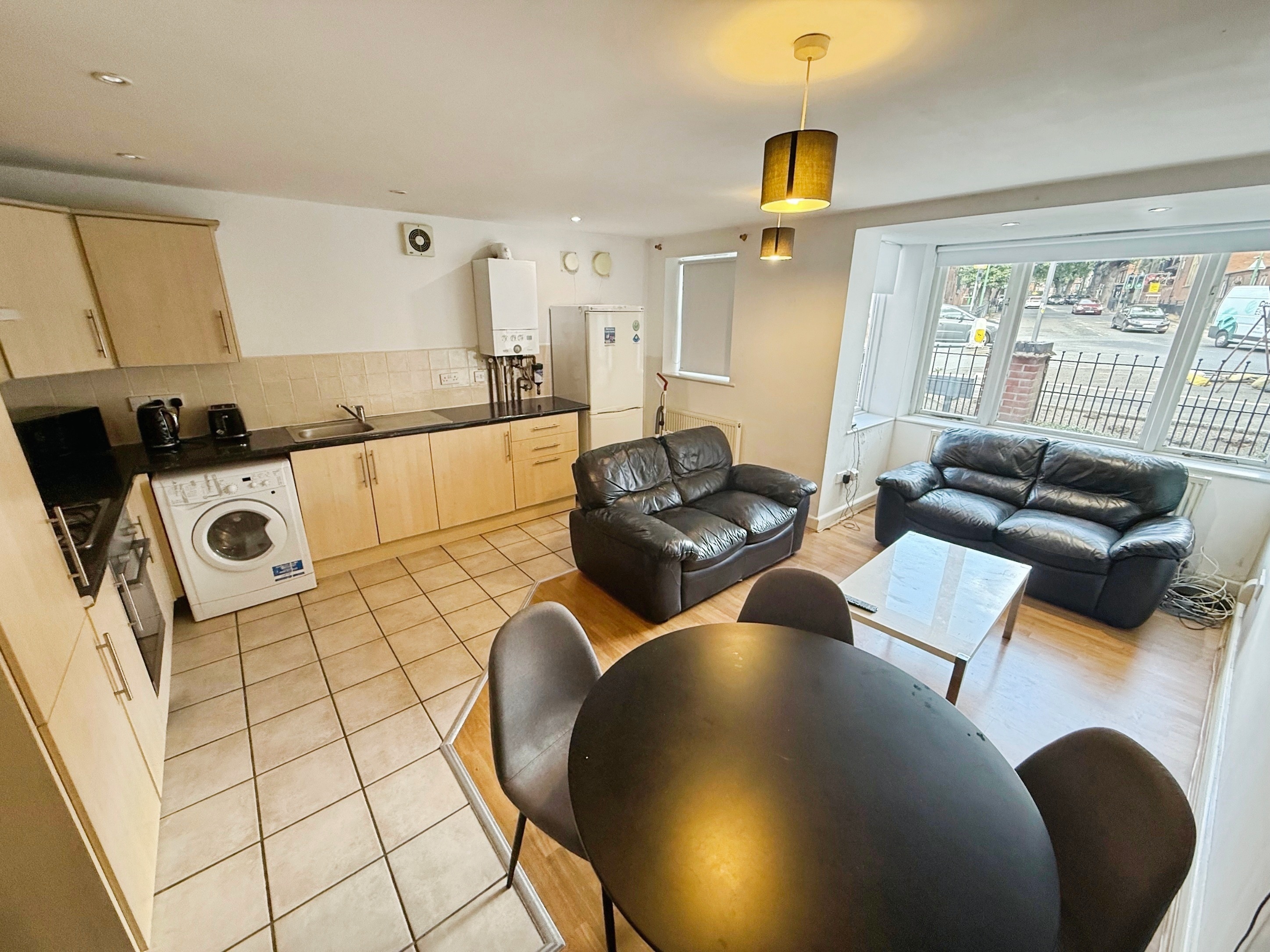 4 Bed house to Rent in Lenton | NG7 1HP - Image 1