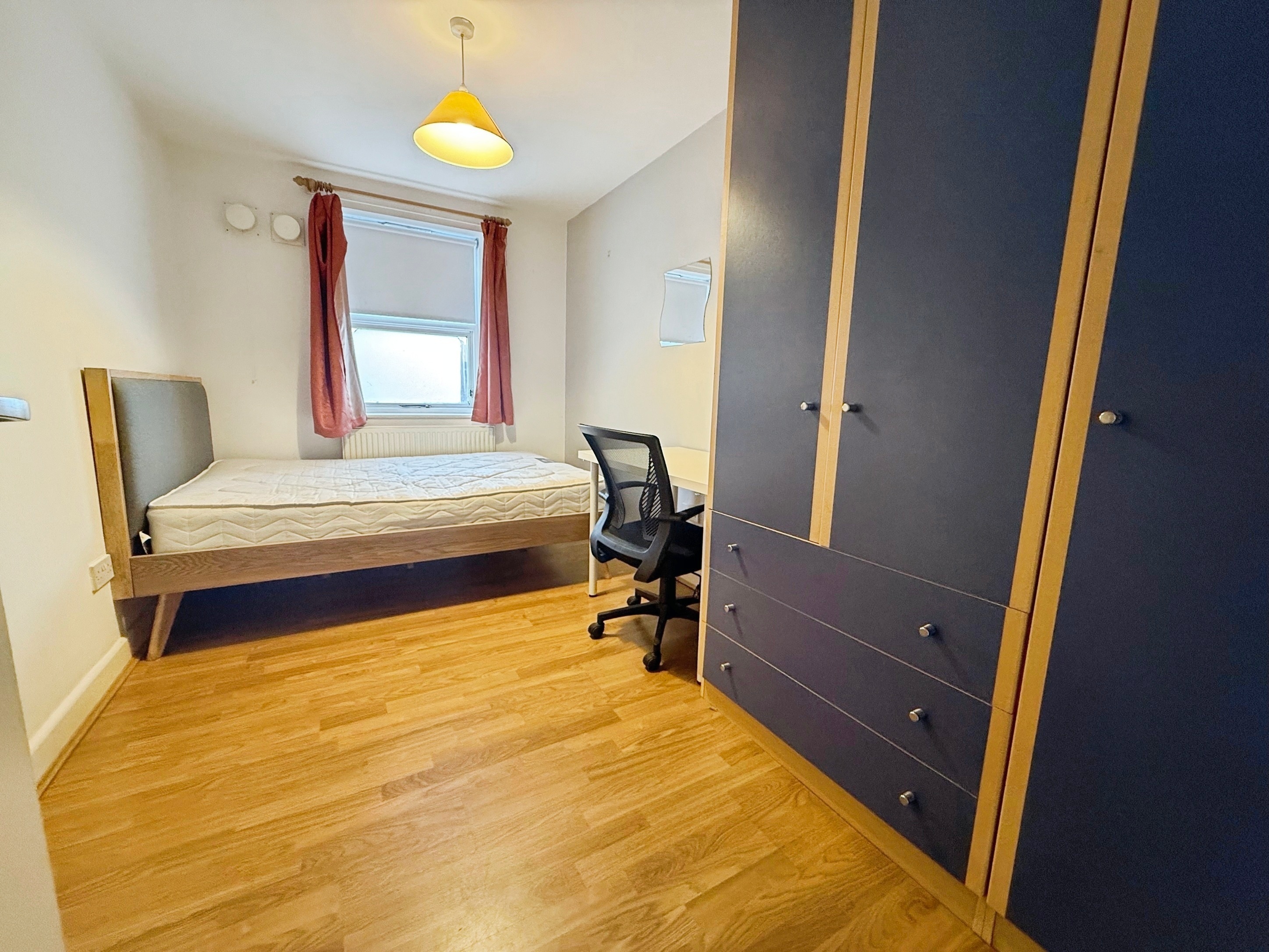 4 Bed house to Rent in Lenton | NG7 1HP - Image 5