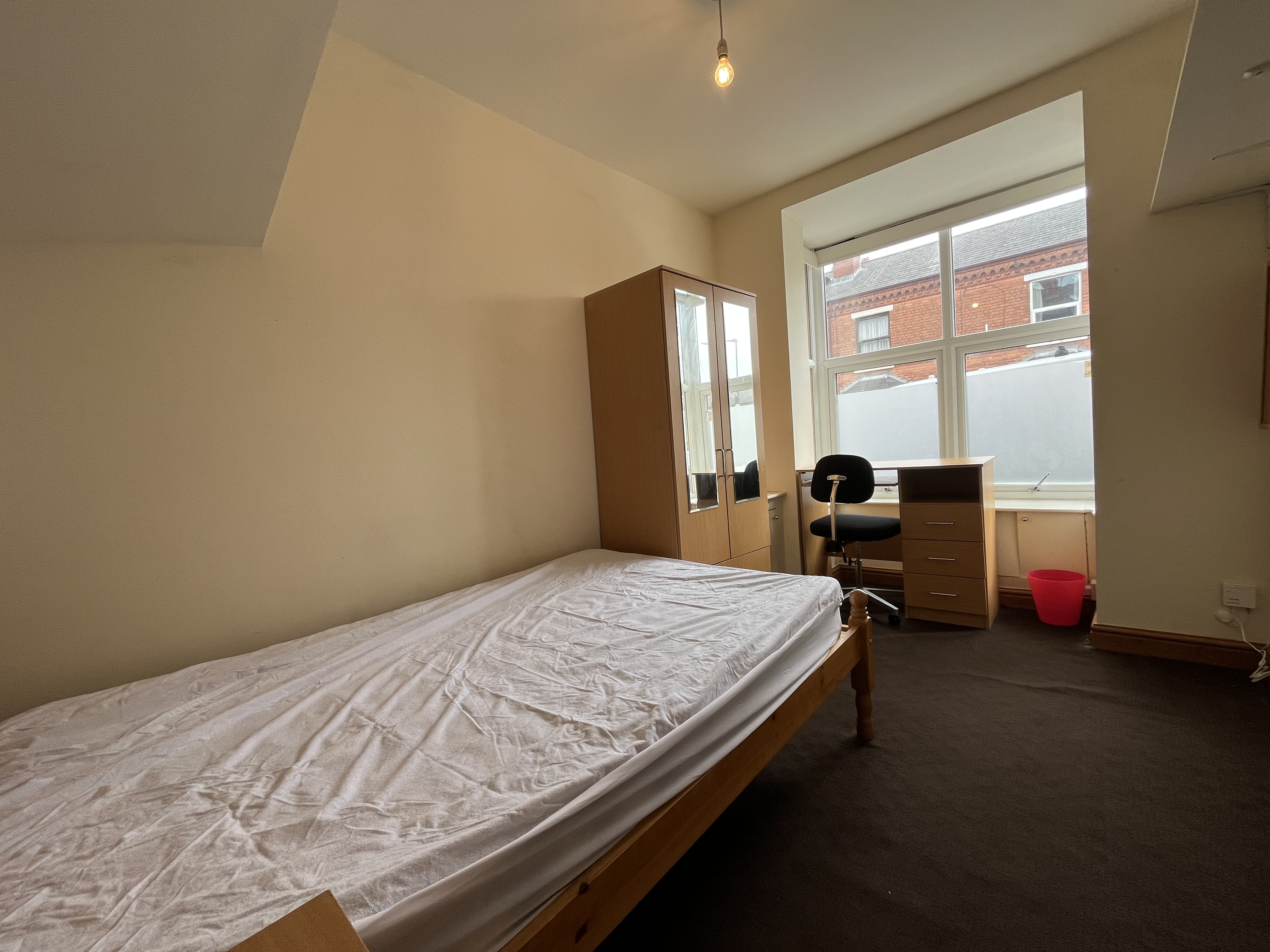 5 Bed house to Rent in Selly Oak | B29 6DS - Image 6