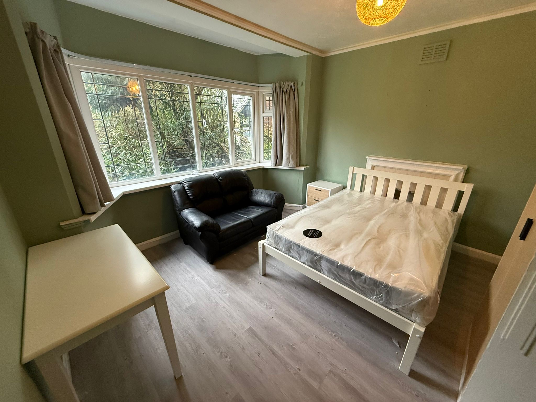 2 Bed house to Rent in 201 Gibbins Rd | B29 6NH - Image 2