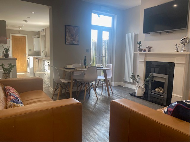 5 Bed house to Rent in Edgbaston | B16 9DX - Image 2