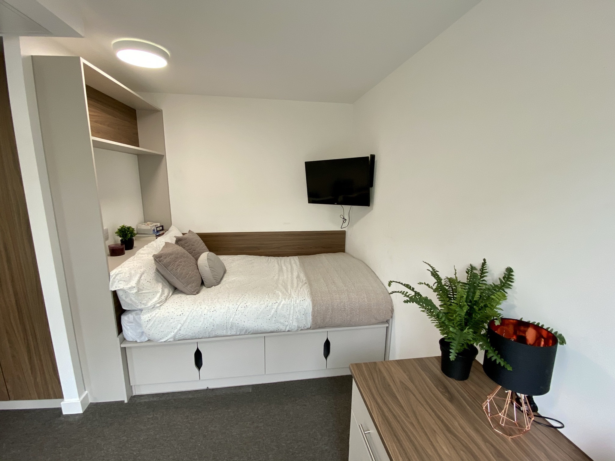 1 Bed flat to Rent in Five Ways | B15 1PL - Image 2