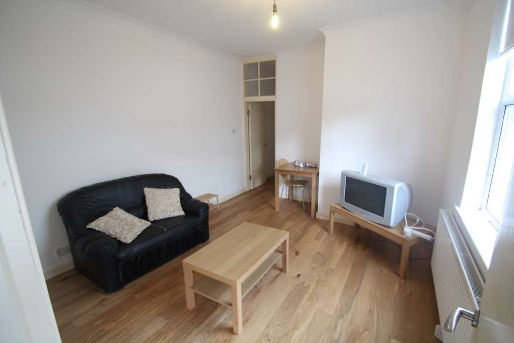 1 Bed flat to Rent in Lenton | NG7 2EL - Image 5