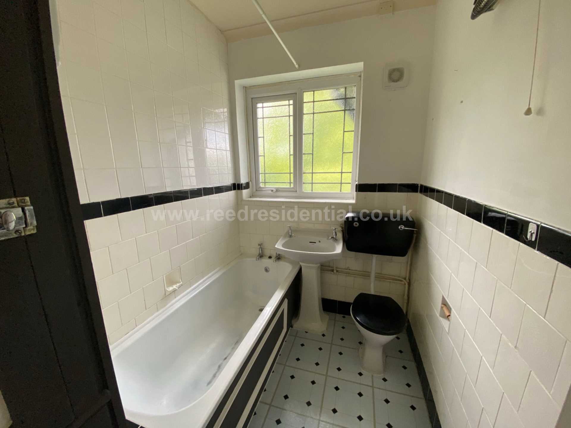 1 Bed flat to Rent in 201 Gibbins Rd | B29 6NH - Image 6