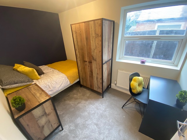 8 Bed house to Rent in Selly Oak | B29 7RZ - Image 5