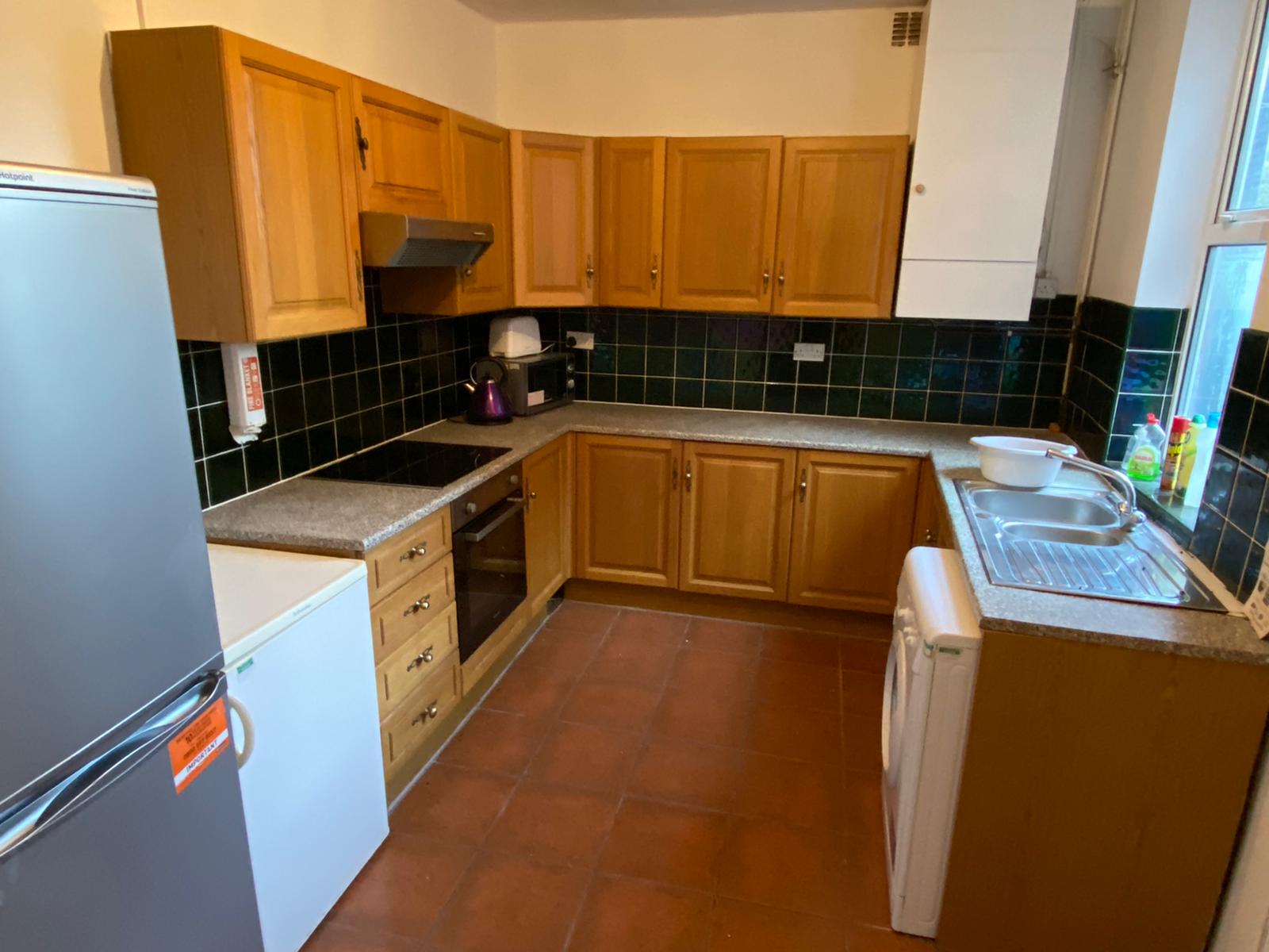1 Bed house to Rent in Selly Park | B29 7NR - Image 4