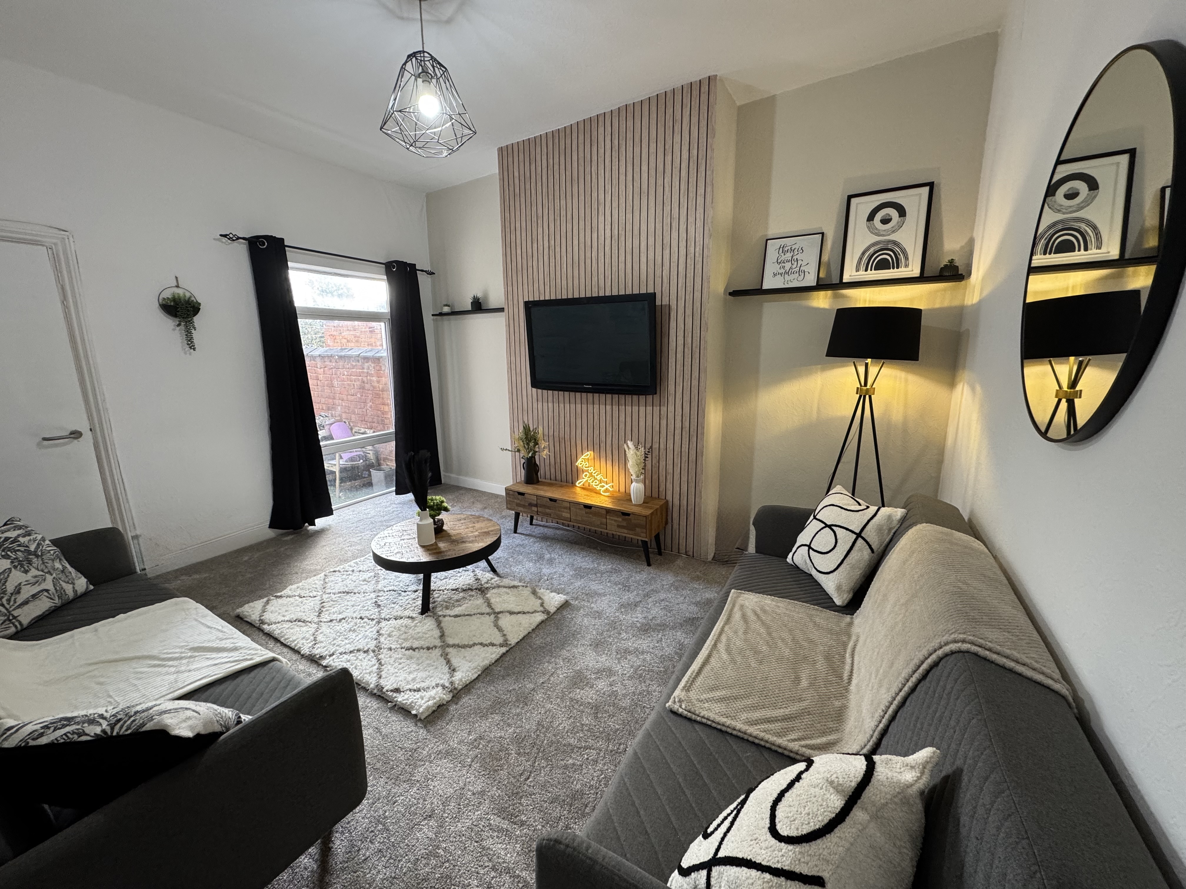 1 Bed house to Rent in Selly Park | B29 7NR - Image 2