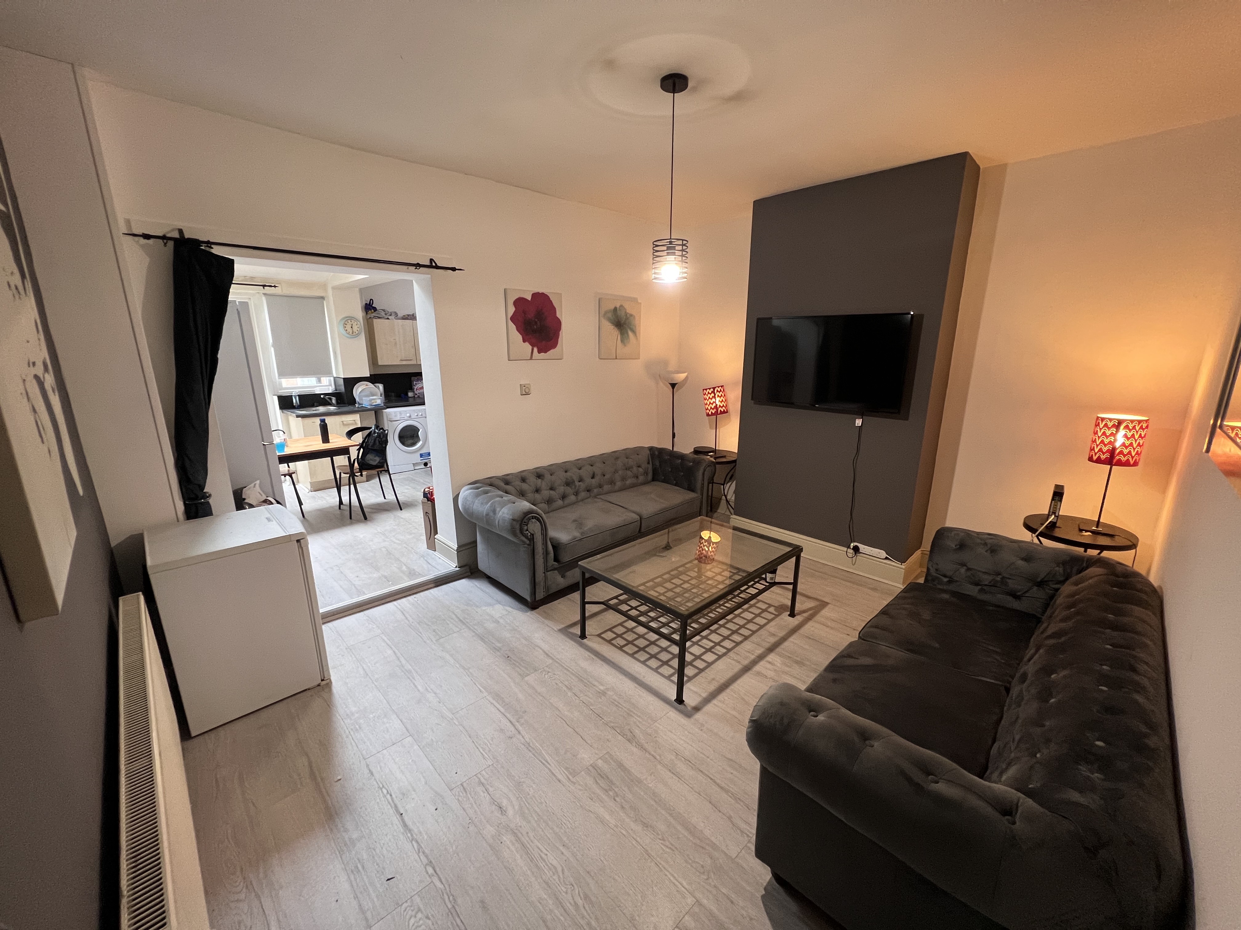 6 Bed house to Rent in Edgbaston | B16 0EP - Image 2