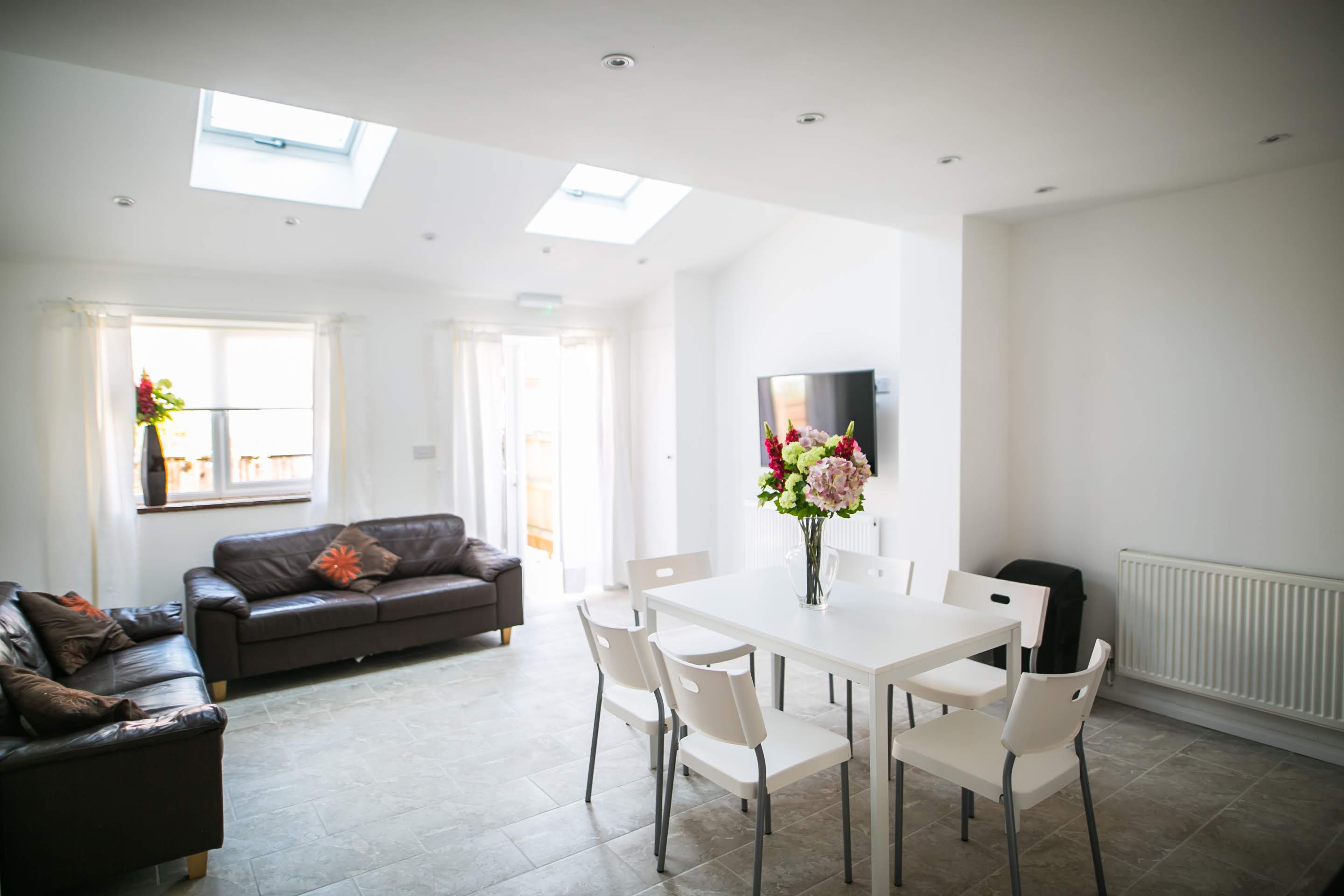4 Bed house to Rent in Harborne | B17 0LA - Image 1